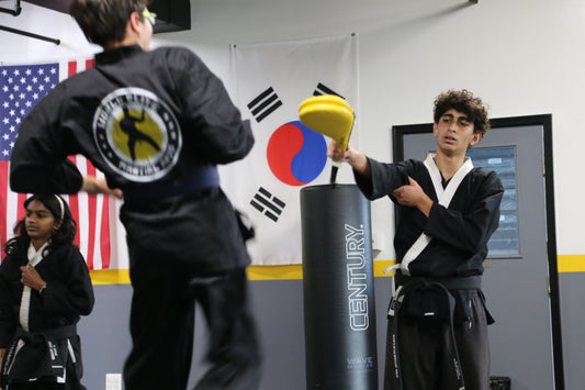 Teen & Adult Program. A Free Trial Class.